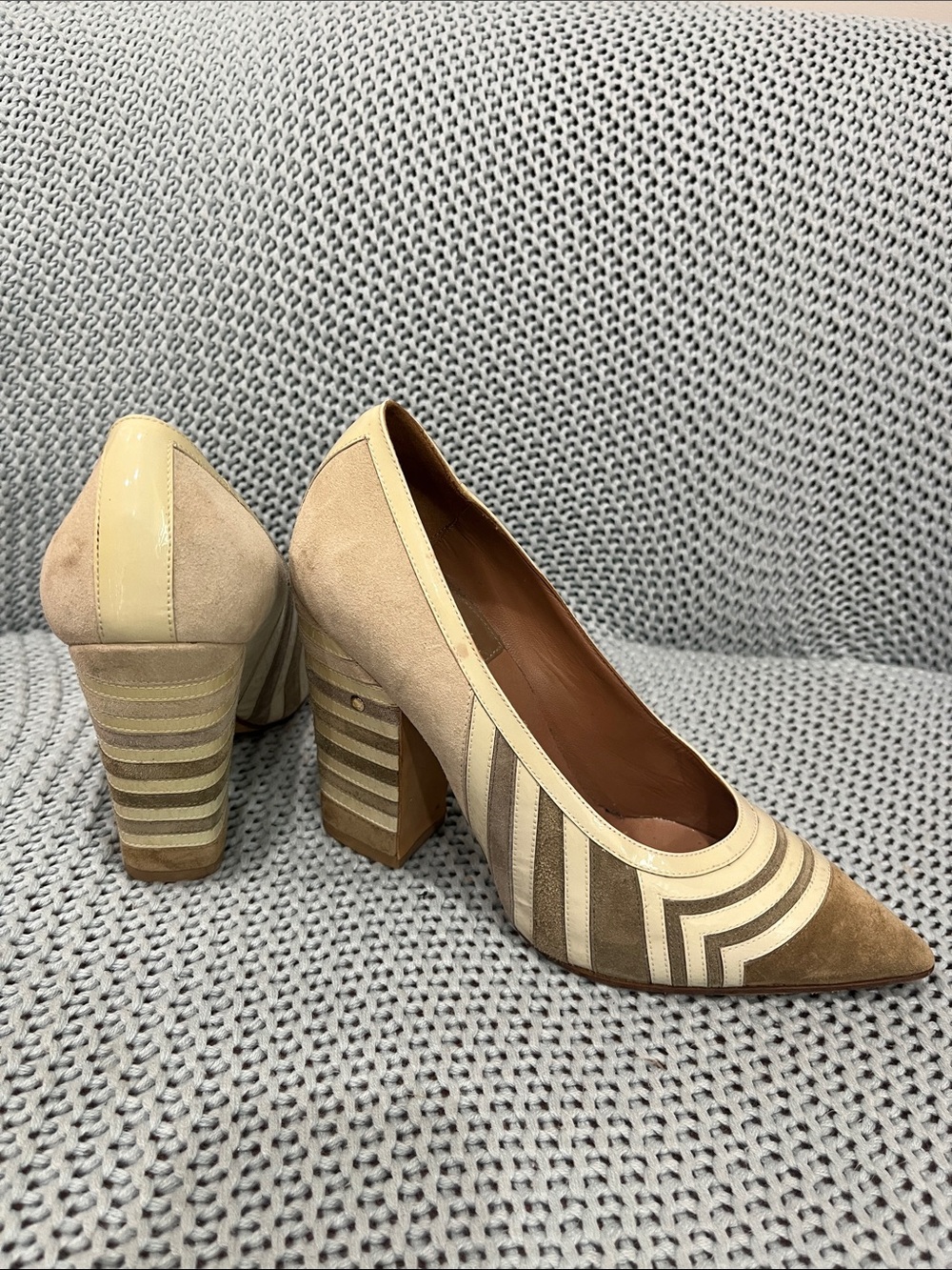 Laurence Dacade suede/ patent leather beige and taupe pointed-toe pumps 4” 37.5